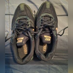 Womens Nike Torch 4 Rose Gold Black Shoes Sz8 Pre Owned